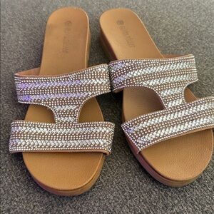 Women’s size 8 Olivia Miller Sandals Beige Sequin #Dress Up